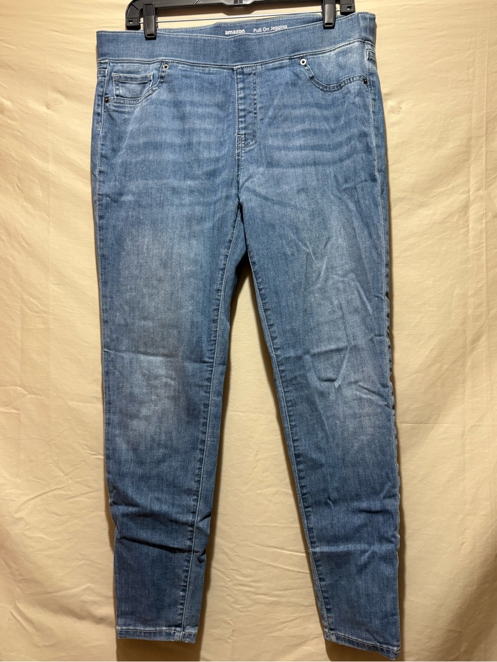 Amazon Essentials Size 14 regular Light Blue Denim Jeggings